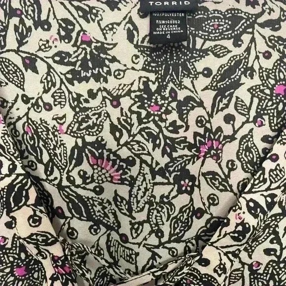 Torrid Multi Color Paisley Challis Lace Up Babydoll Blouse 4 4X 26 - Picture 4 of 7